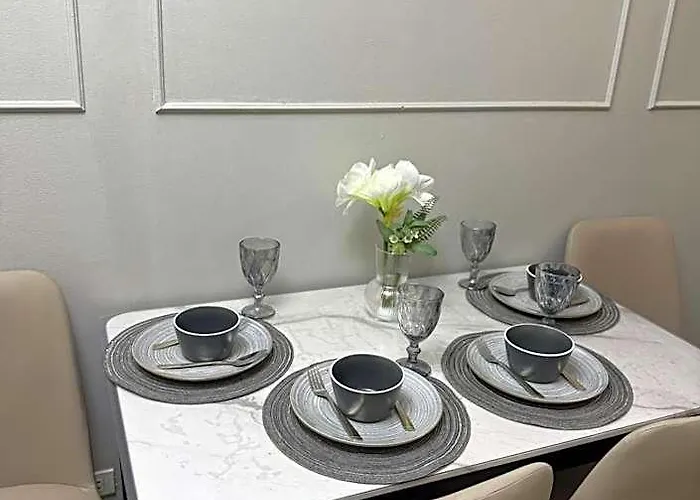 Azure Paranaque Near Naia Airport Free Highspeed Wifi And Netflix 호텔 마닐라