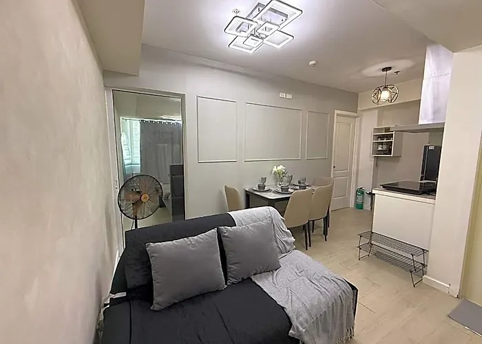 Azure Paranaque Near Naia Airport Free Highspeed Wifi And Netflix 호텔 3*