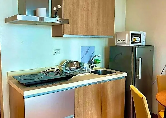 Azure Paranaque Near Naia Airport Free Highspeed Wifi And Netflix 3* 마닐라